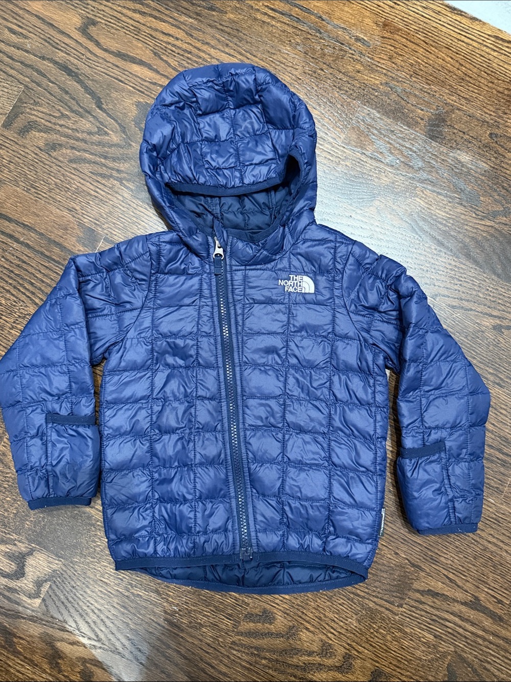The North Face thermoball Kids Navy Hooded Quilted Puffer Jacket 18-24 months